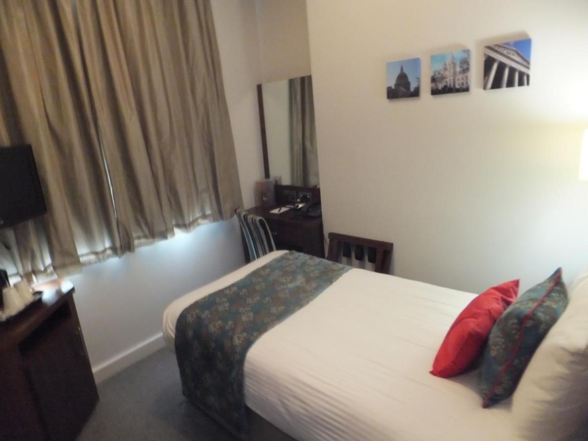The Hux Hotel