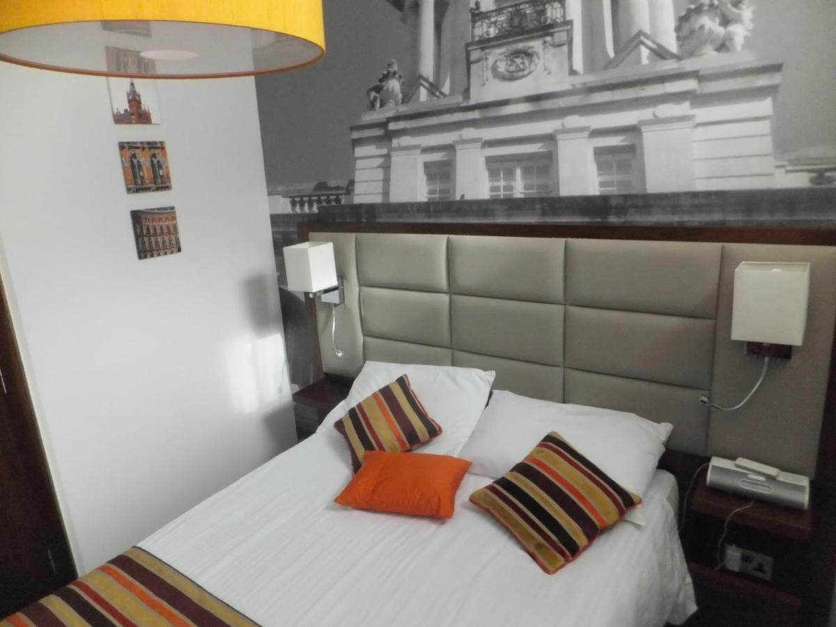 The Hux Hotel
