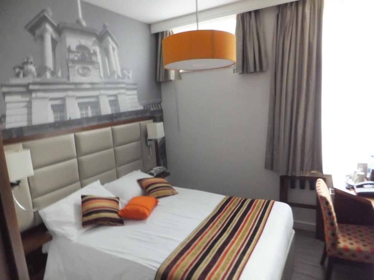 The Hux Hotel