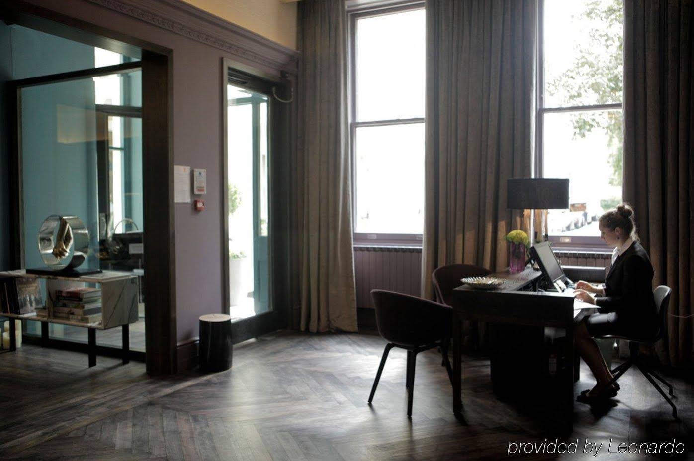 Signature Townhouse Hyde Park