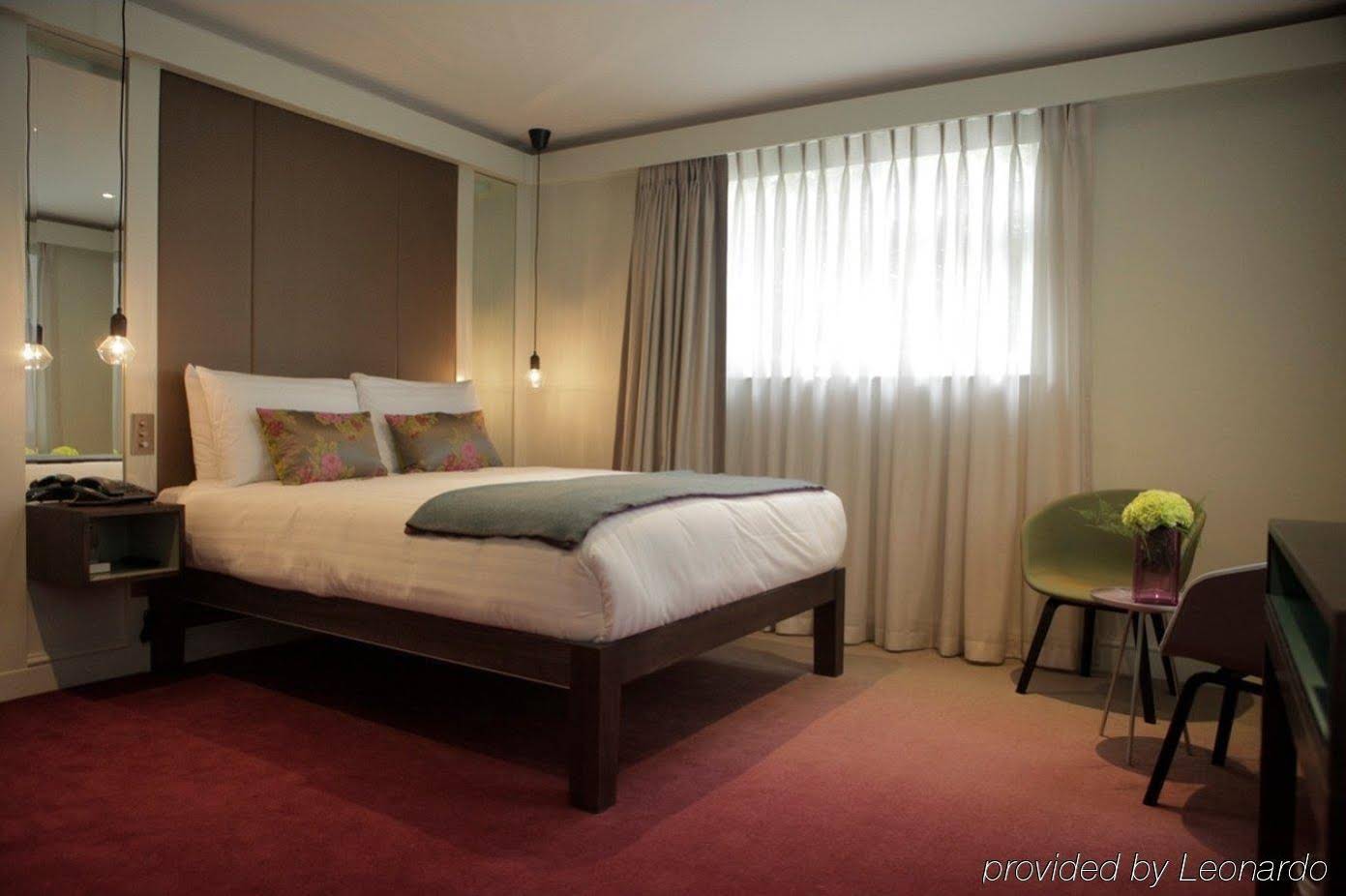Signature Townhouse Hyde Park