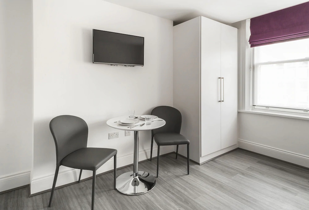 Smart Stay Swiss Cottage
