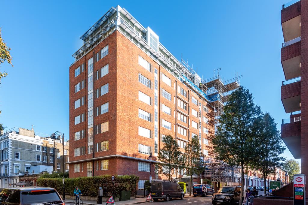 Roland House Apartments