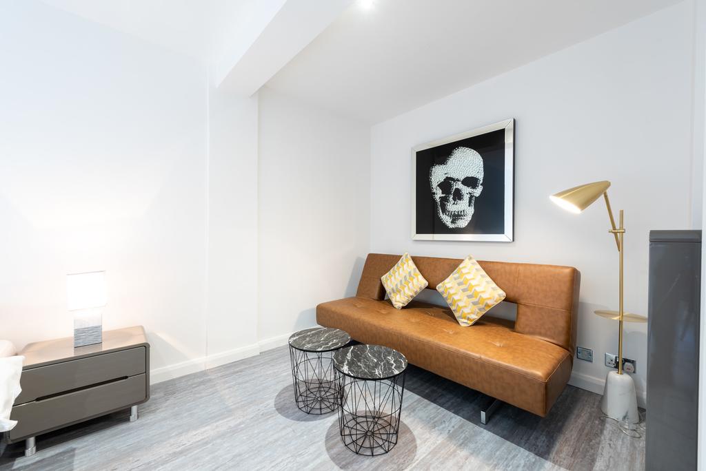 Roland House Apartments