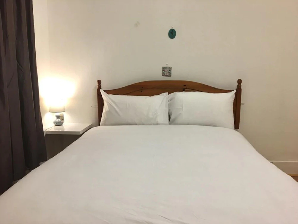 Starlings Inn