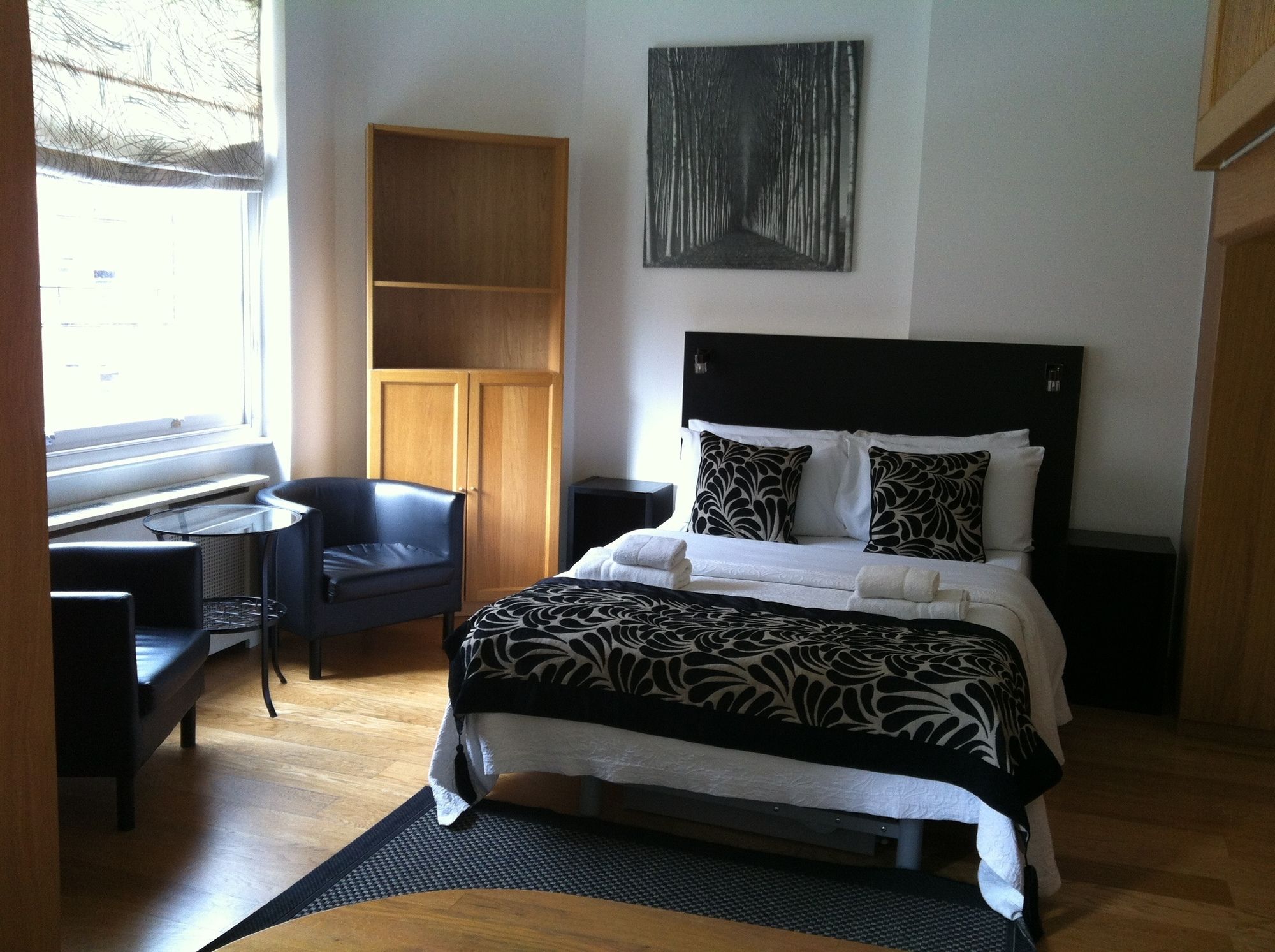 Studios 2 Let Serviced Apartments