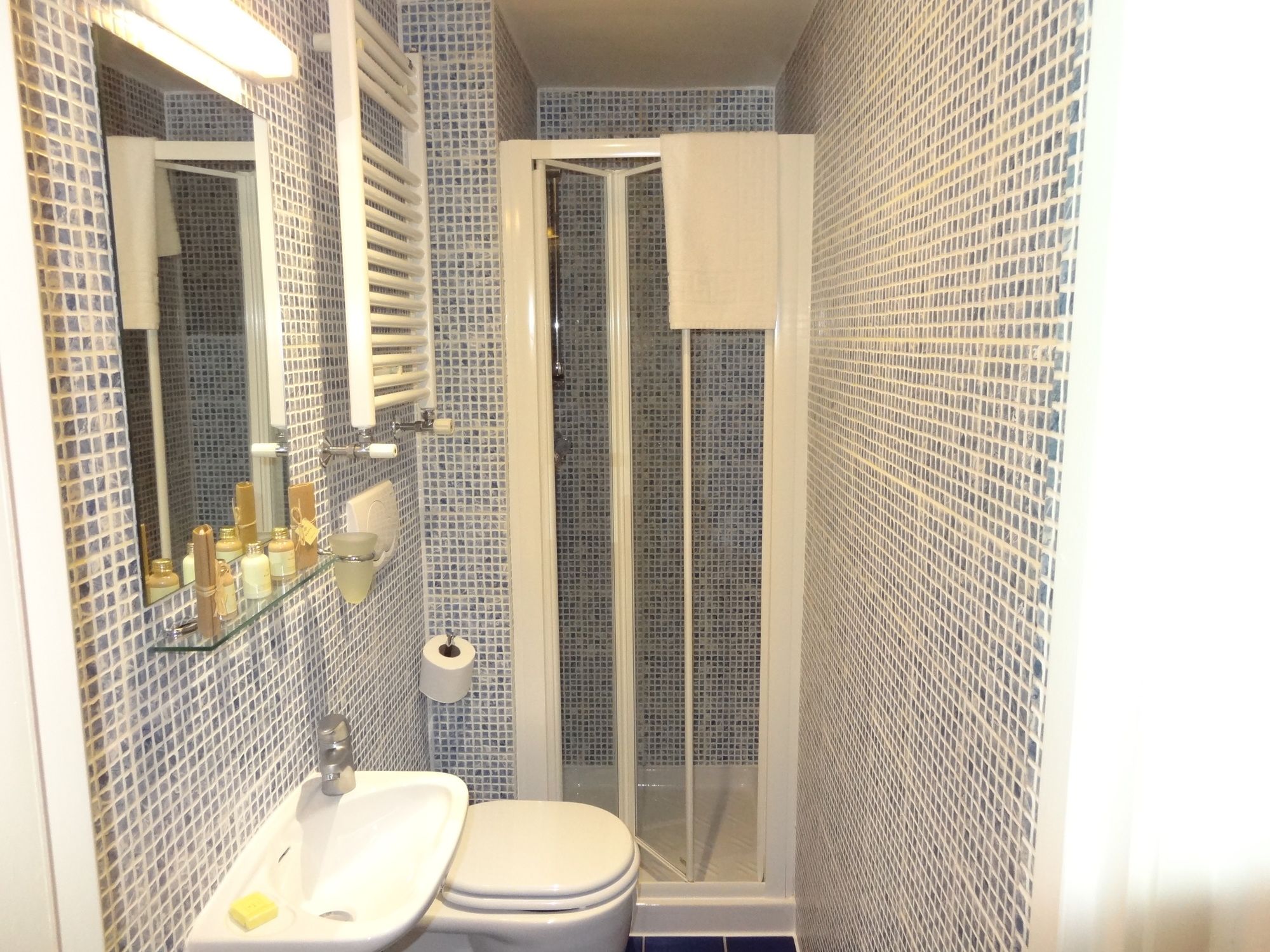 Studios 2 Let Serviced Apartments
