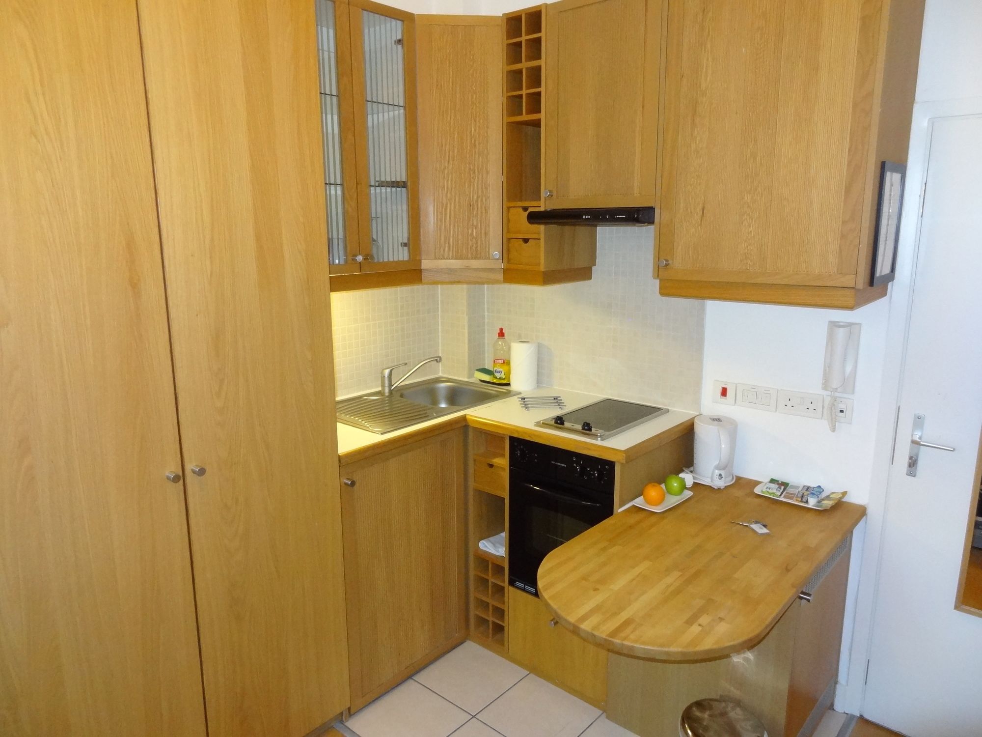 Studios 2 Let Serviced Apartments