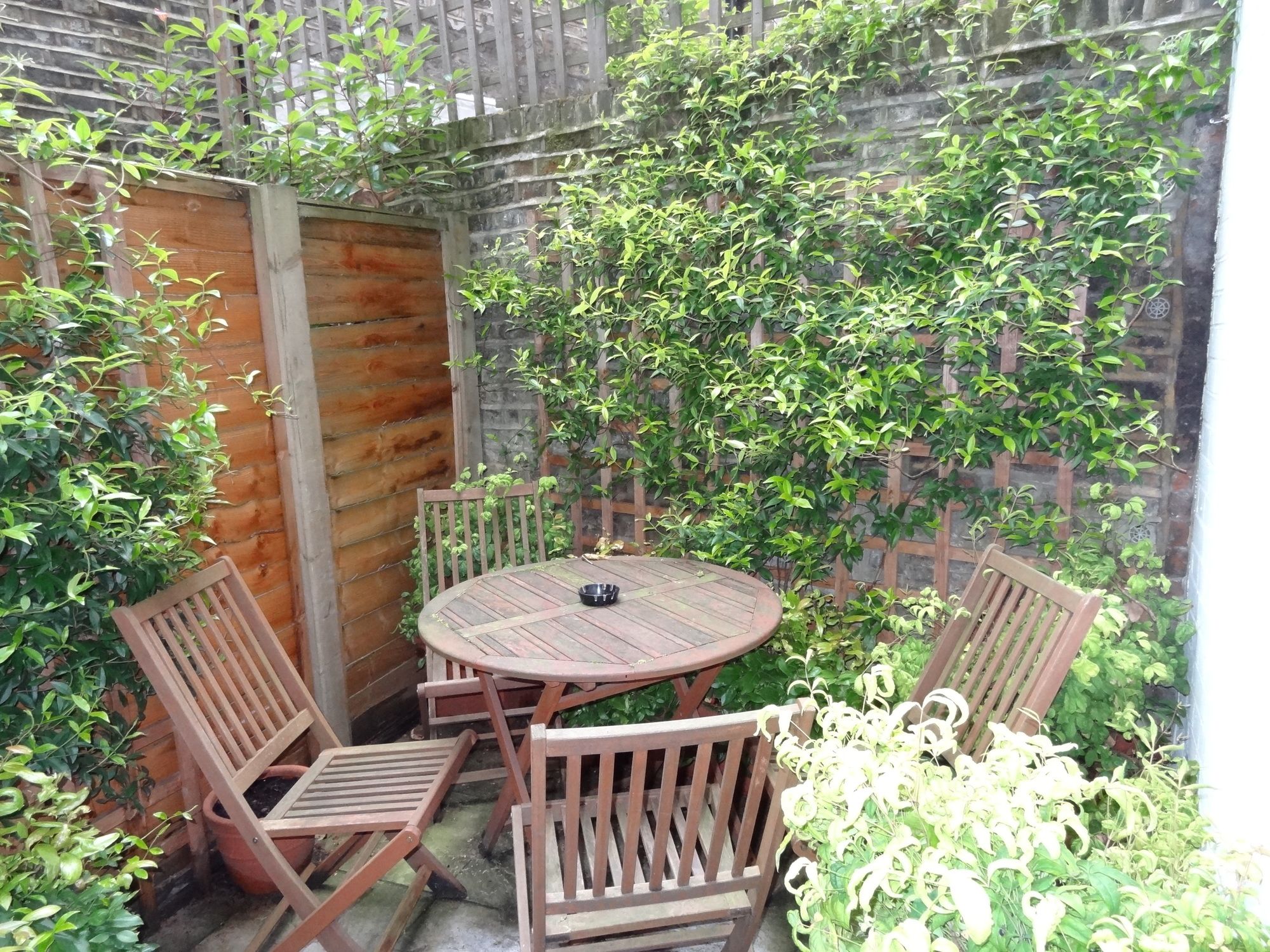 Studios 2 Let Serviced Apartments