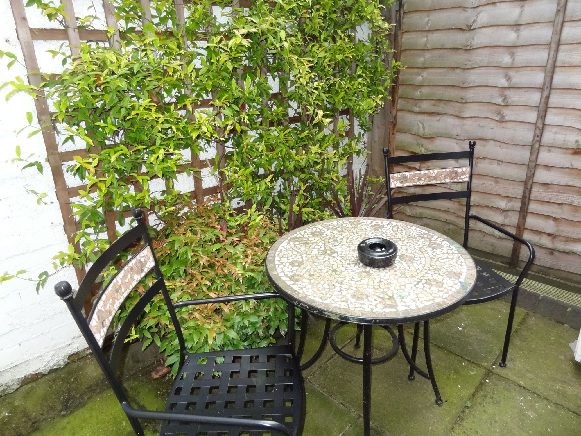 Studios 2 Let Serviced Apartments