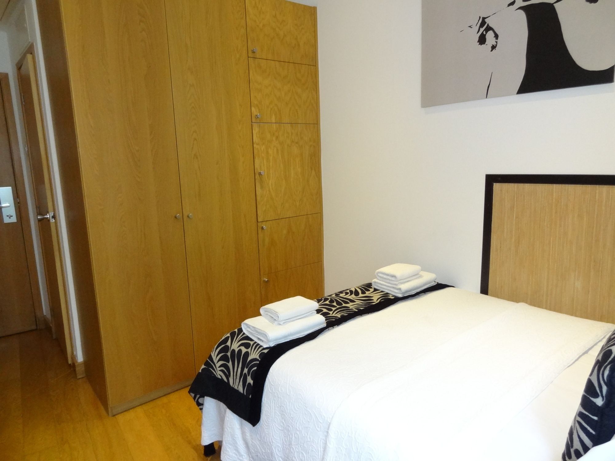 Studios 2 Let Serviced Apartments