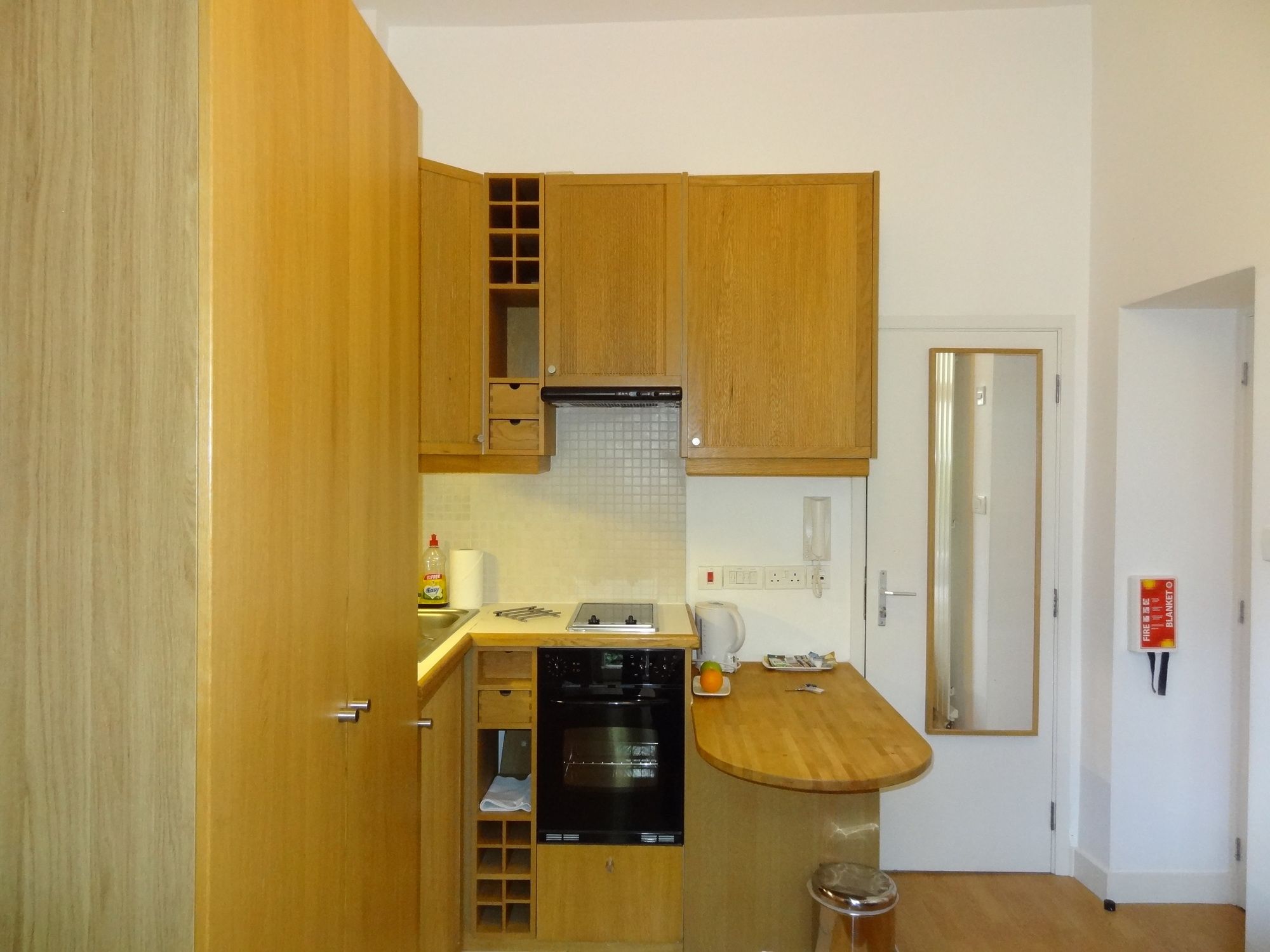 Studios 2 Let Serviced Apartments