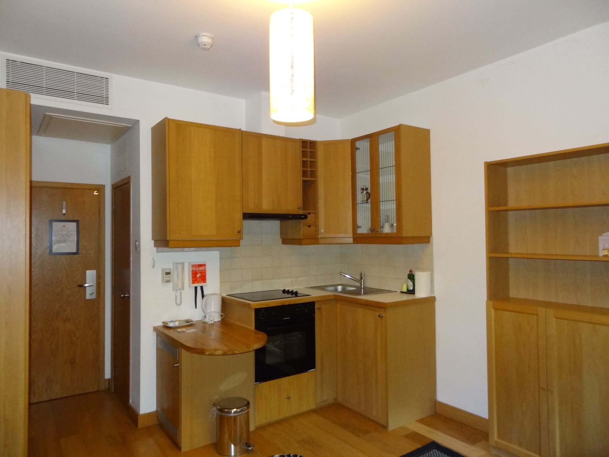 Studios 2 Let Serviced Apartments
