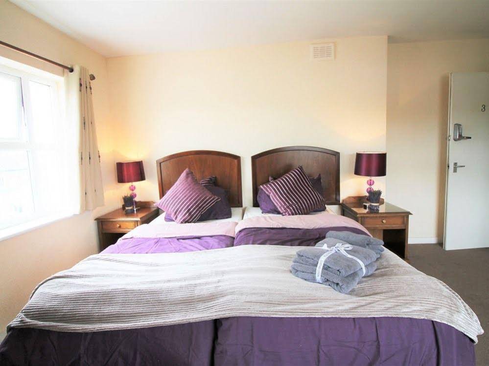 Summerfield Pub & Boutique Rooms