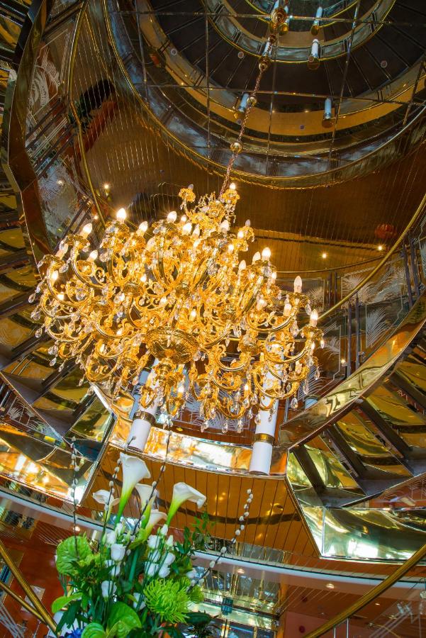 Sunborn London Hotel