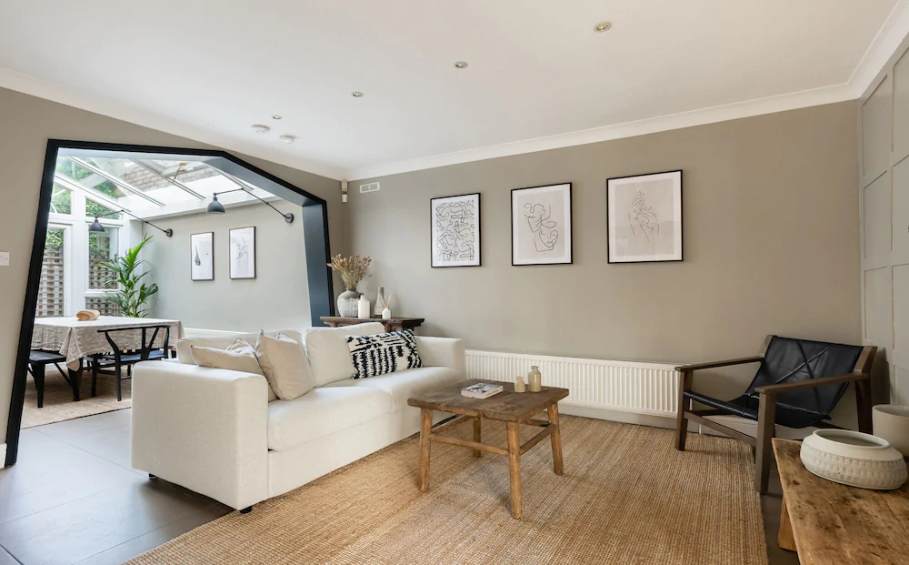 The Chelsea House by H House