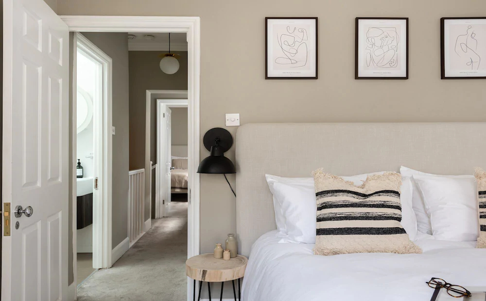 The Chelsea House by H House