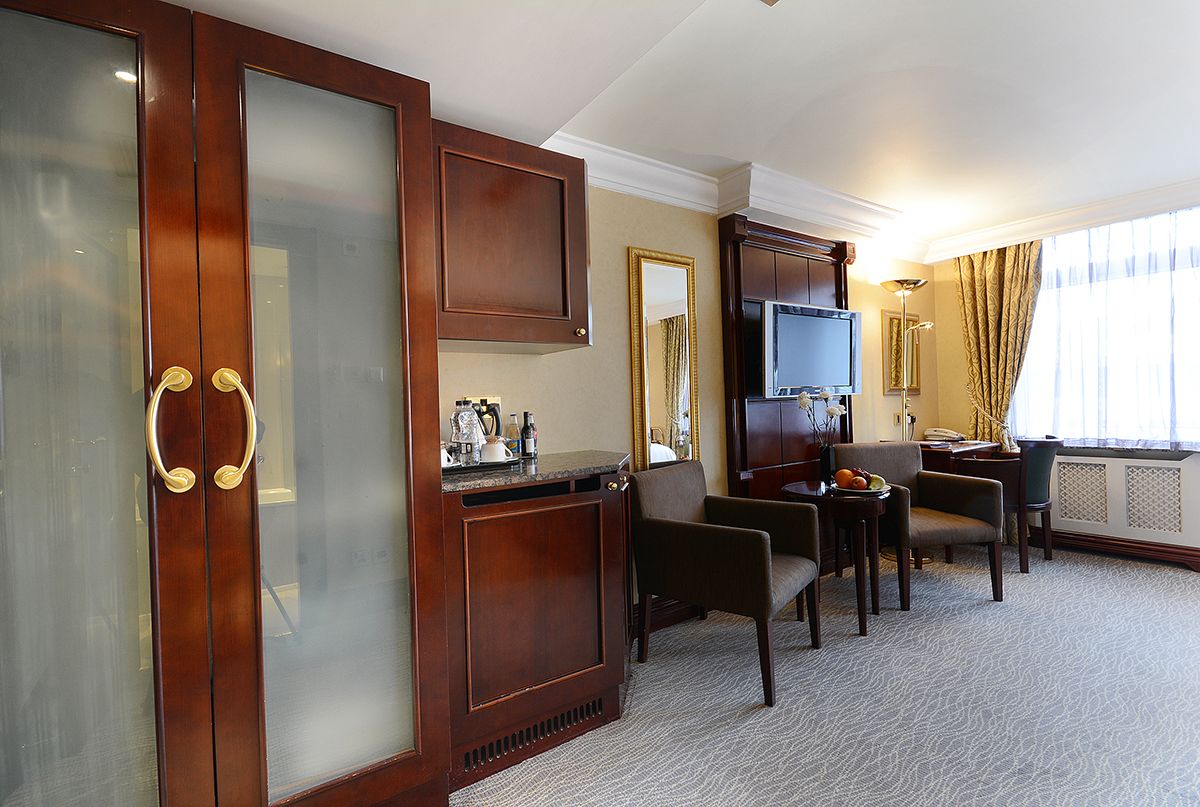 Montcalm Chilworth Townhouse