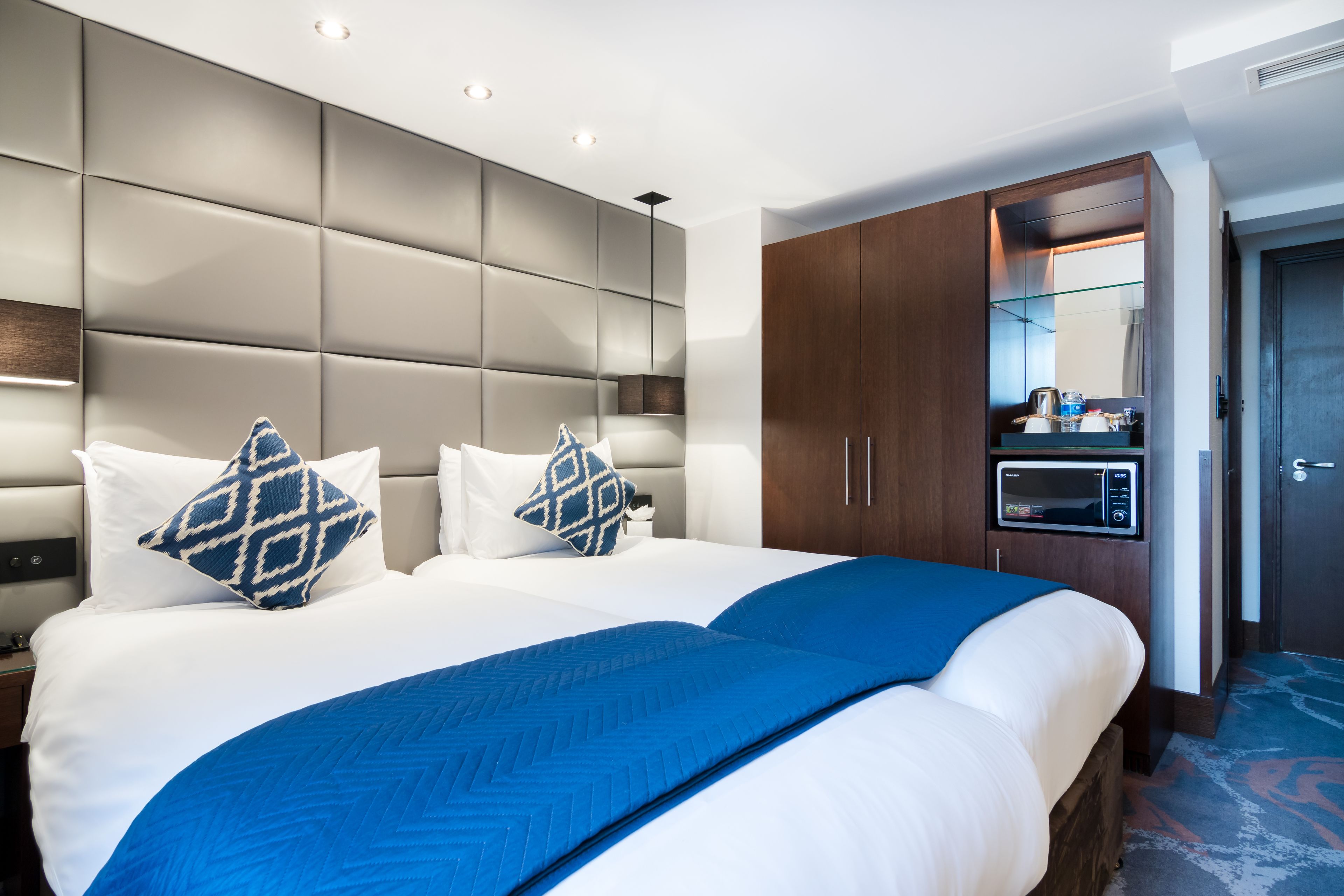 Montcalm Chilworth Townhouse