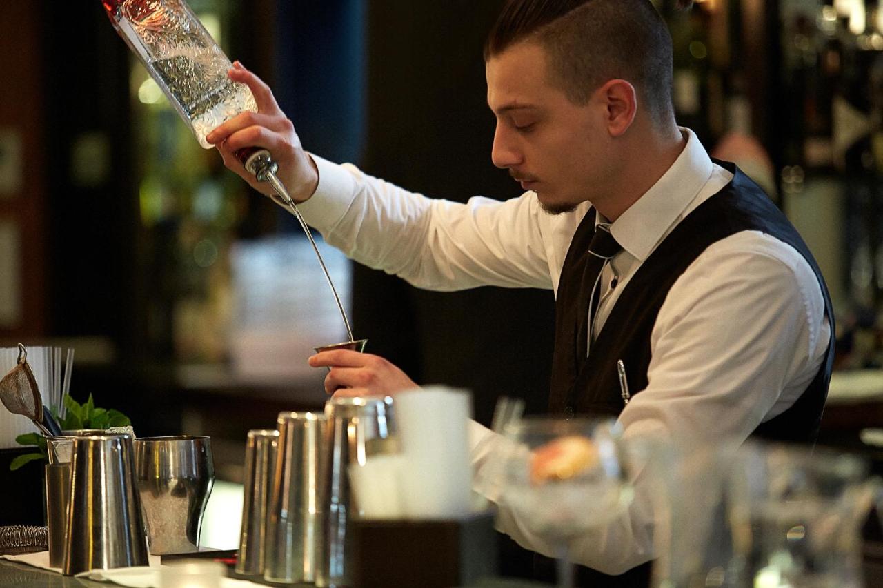 The Mandeville Hotel