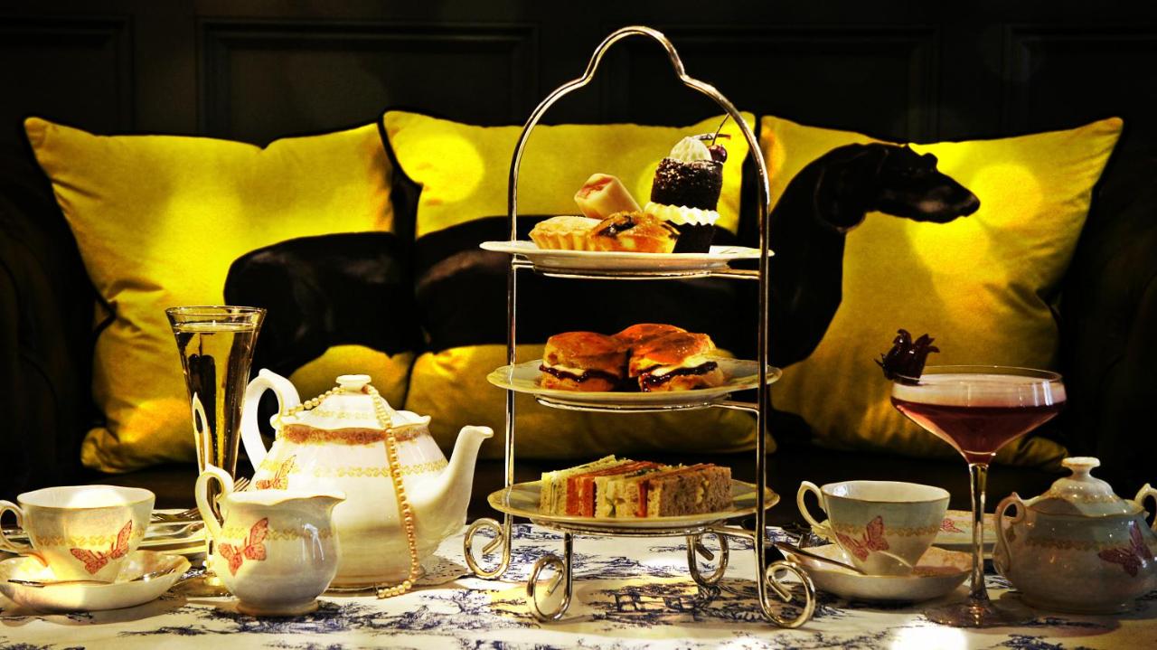 The Mandeville Hotel