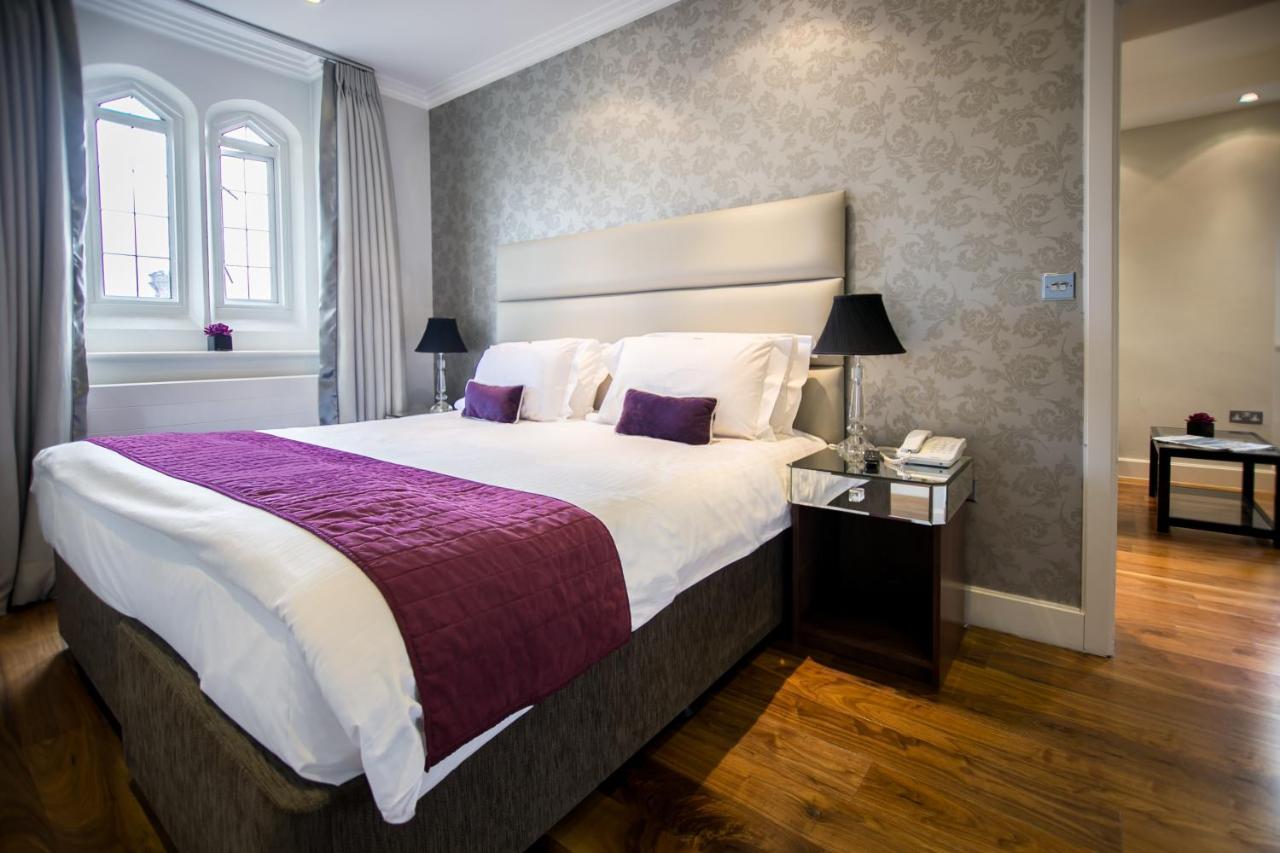 The Pillar Hotel London