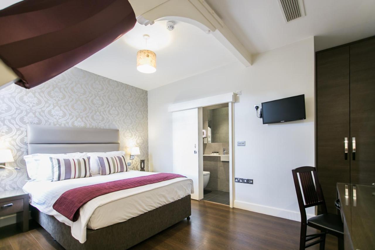 The Pillar Hotel London