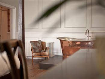 The Warrington Hotel