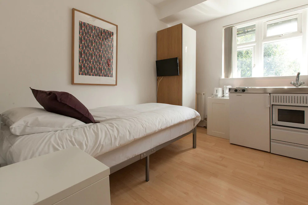 Thirsk Road Studios by EveryWhere to Sleep London