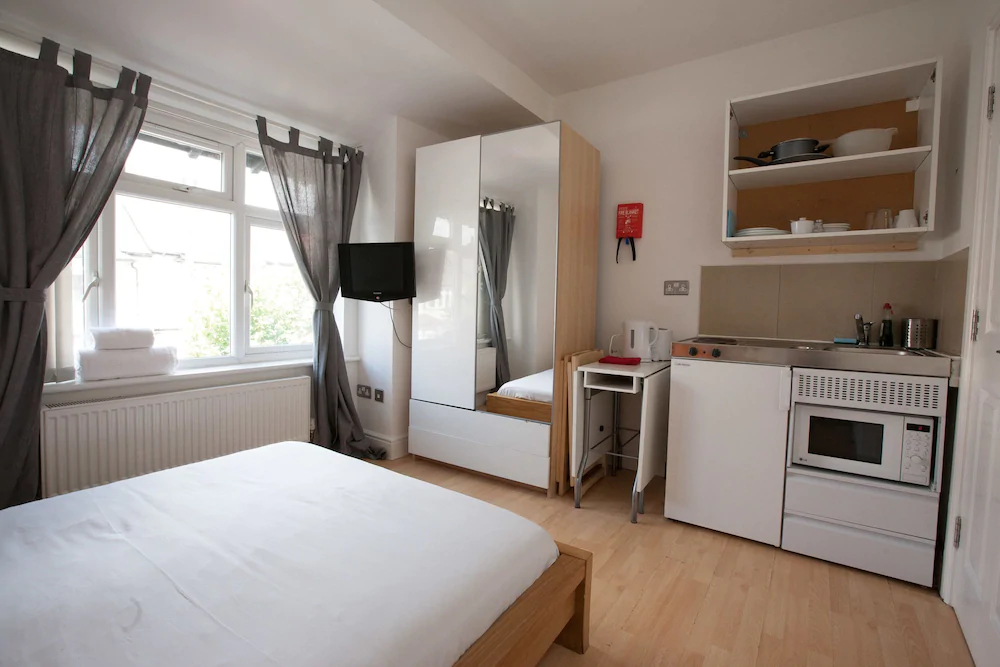 Thirsk Road Studios by EveryWhere to Sleep London
