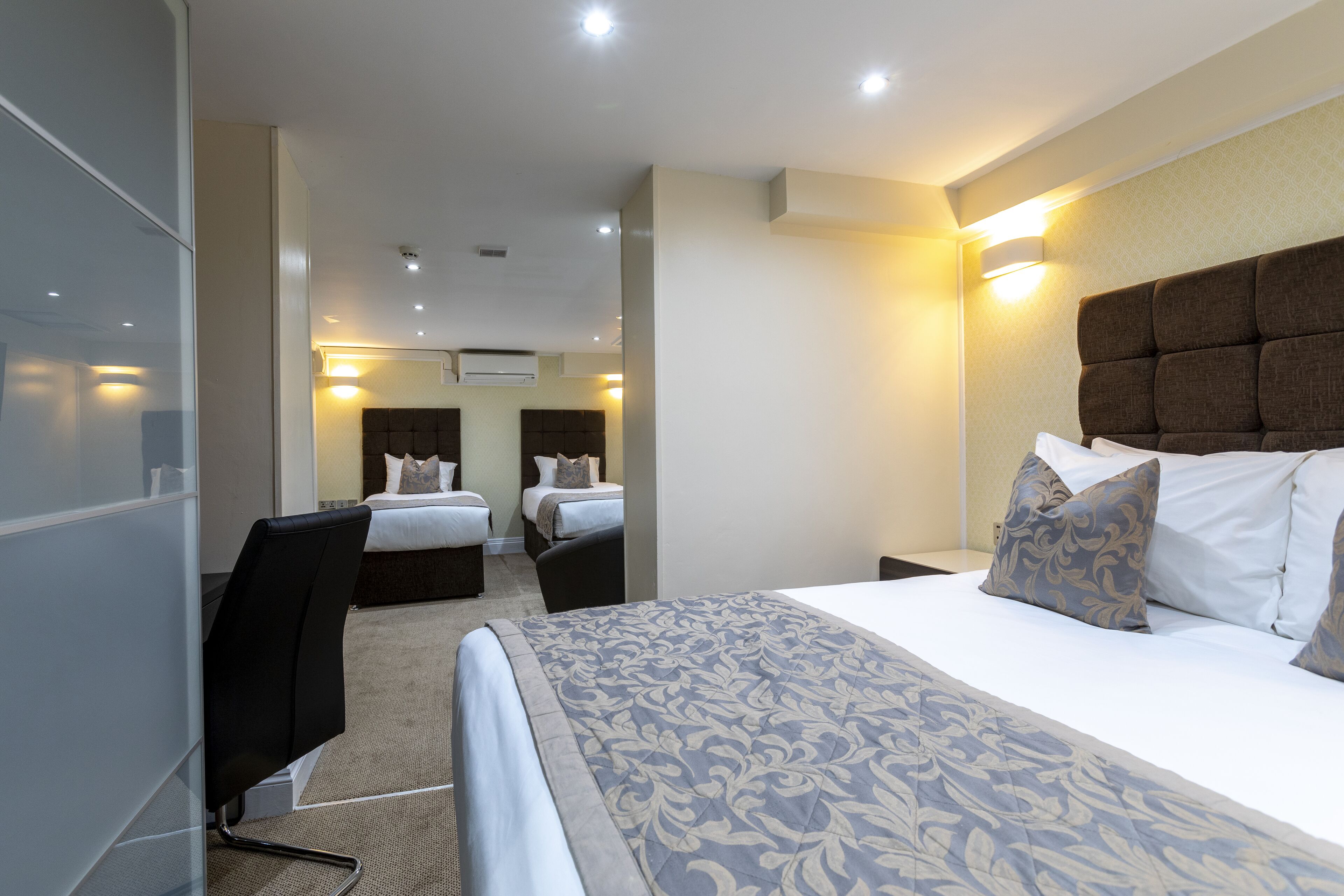 Hotel Shepherd Bush London