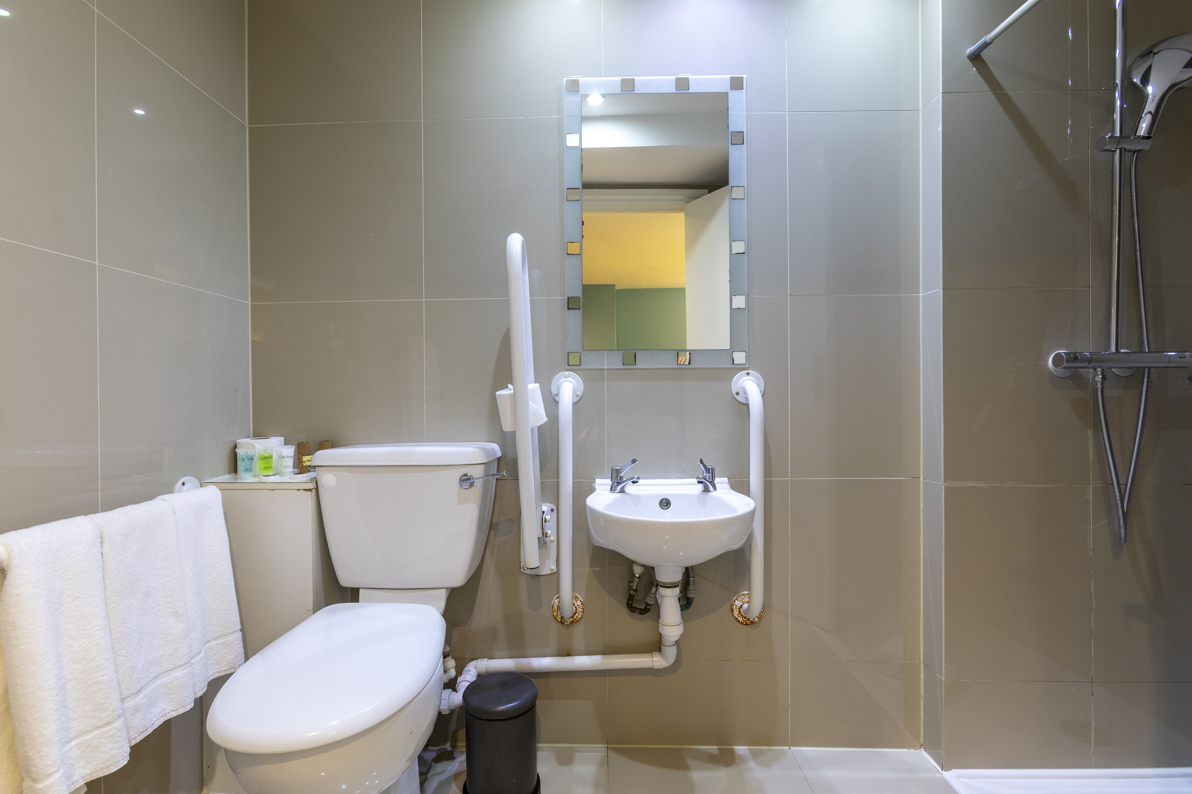 Hotel Shepherd Bush London