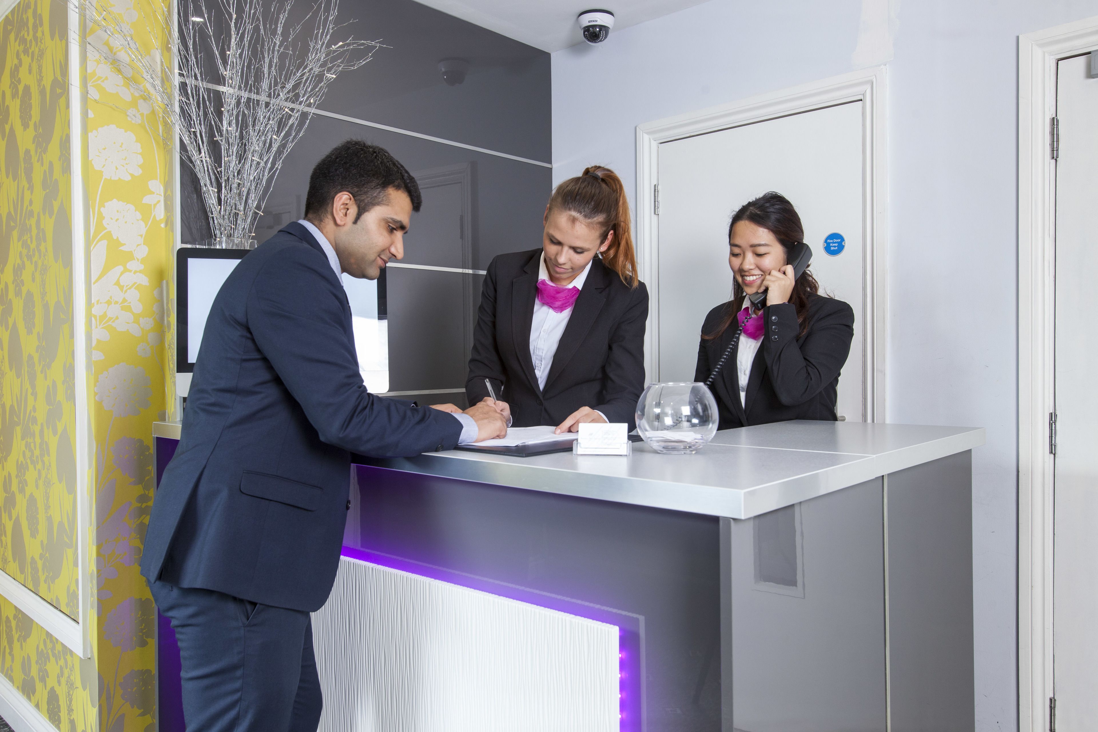 Hotel Shepherd Bush London