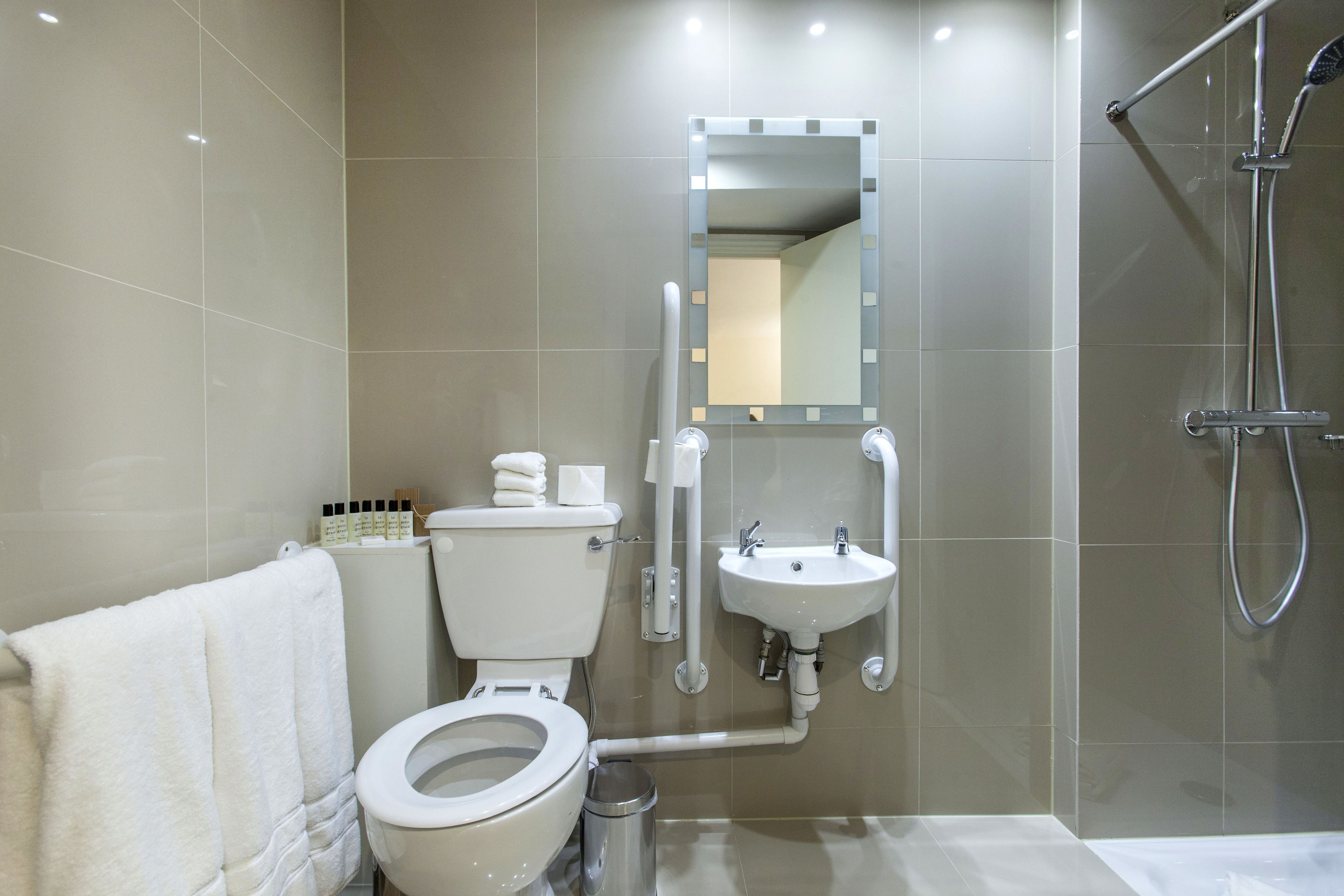 Hotel Shepherd Bush London
