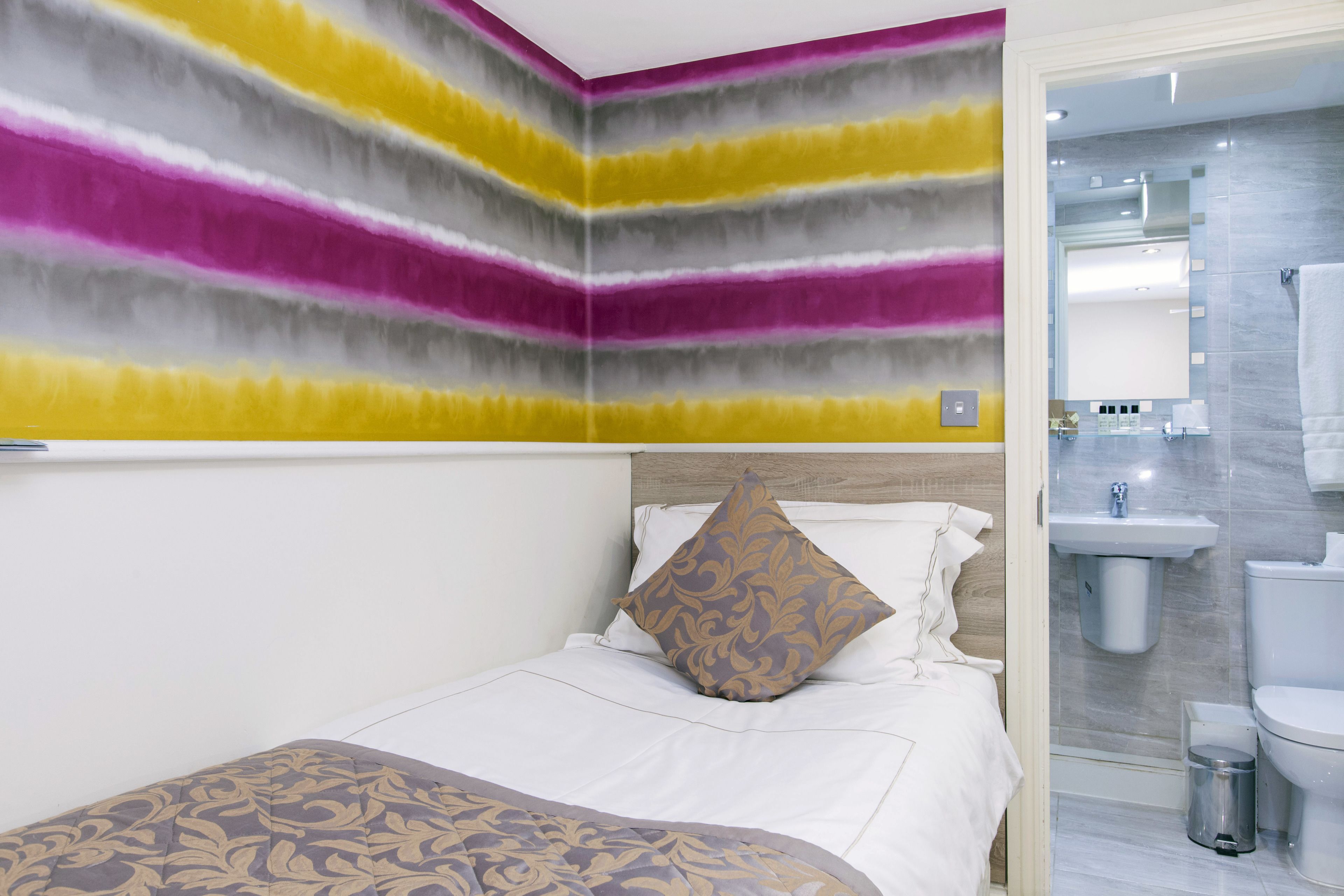 Hotel Shepherd Bush London