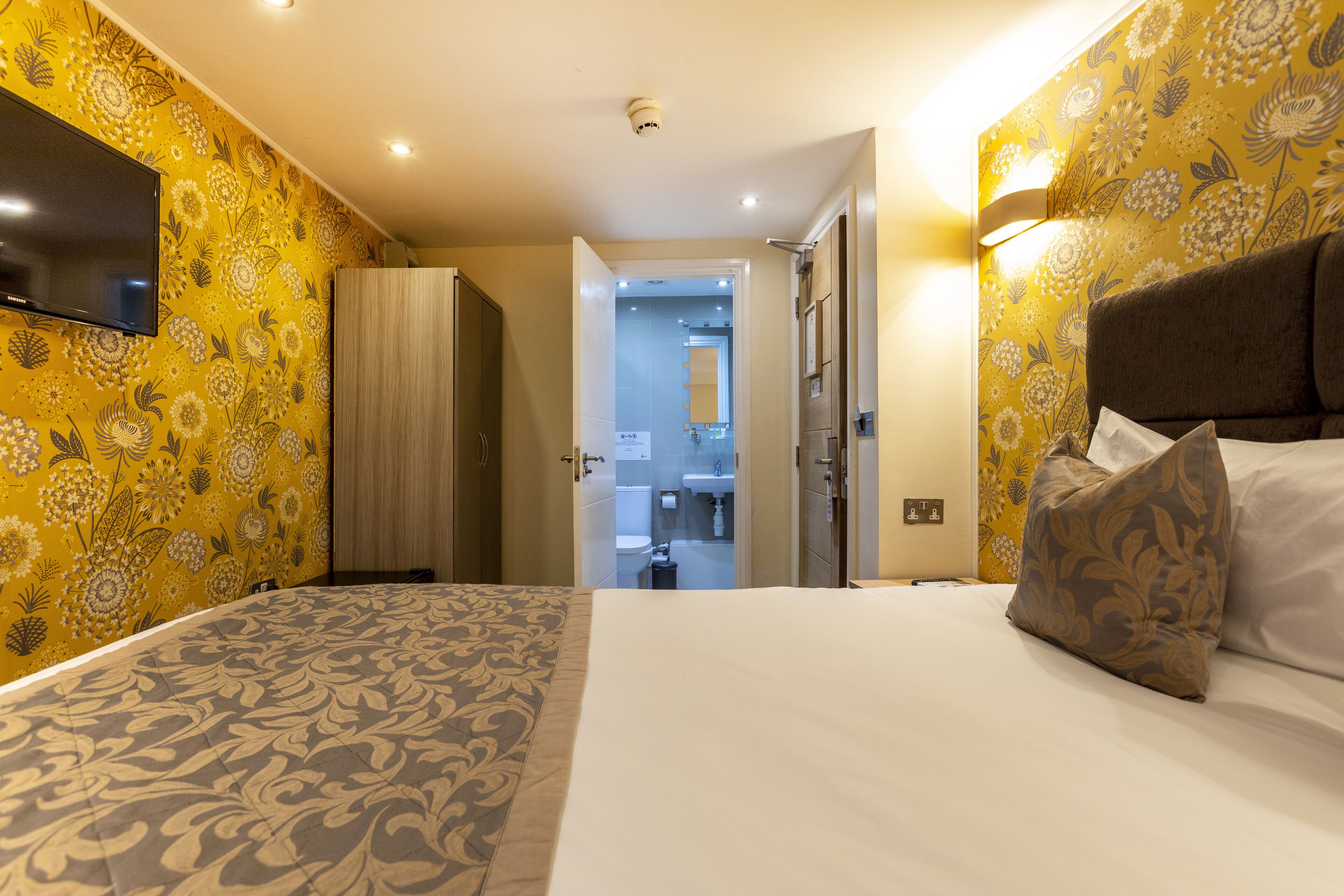 Hotel Shepherd Bush London