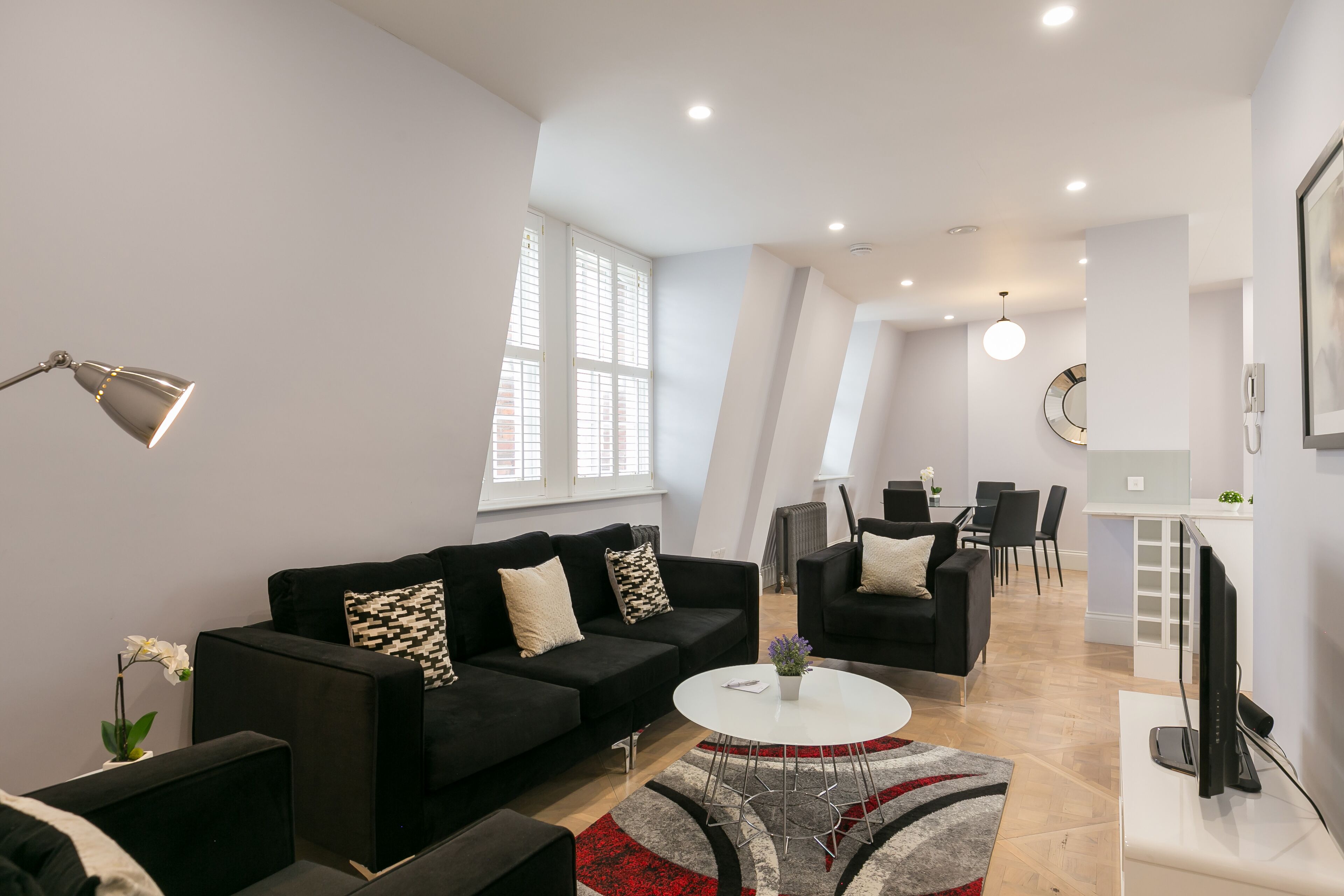 Urban Chic - Shaftesbury