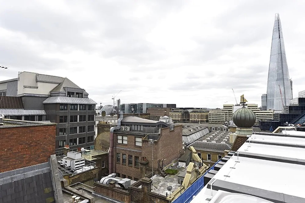 Urban Stay Lovat Lane Apartments