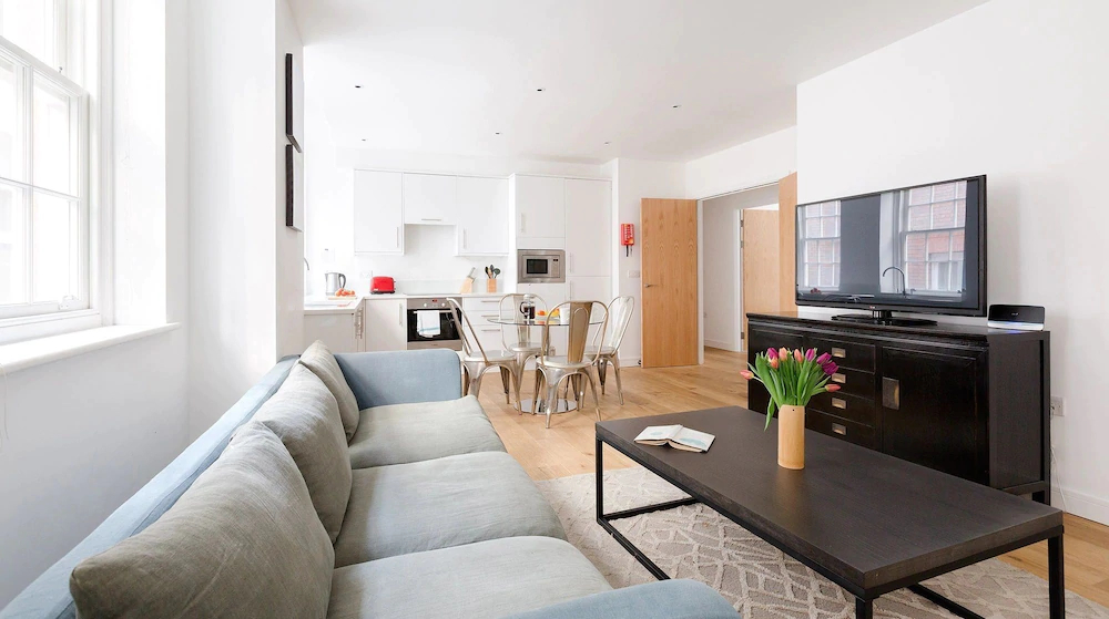 Urban Stay Lovat Lane Apartments