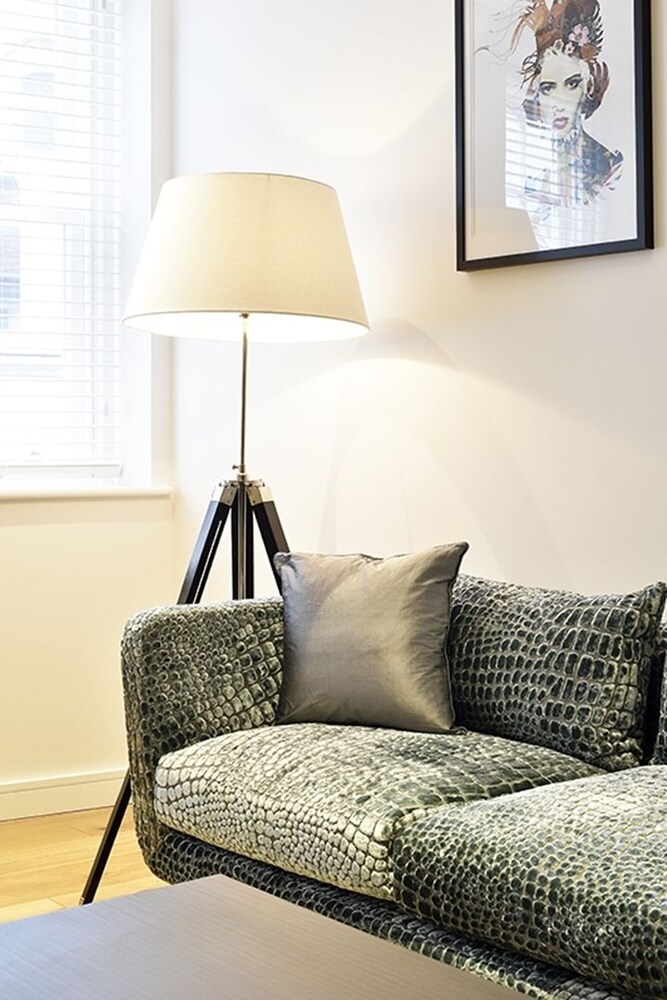 Urban Stay Lovat Lane Apartments