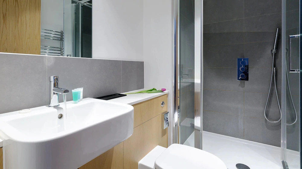Urban Stay Lovat Lane Apartments