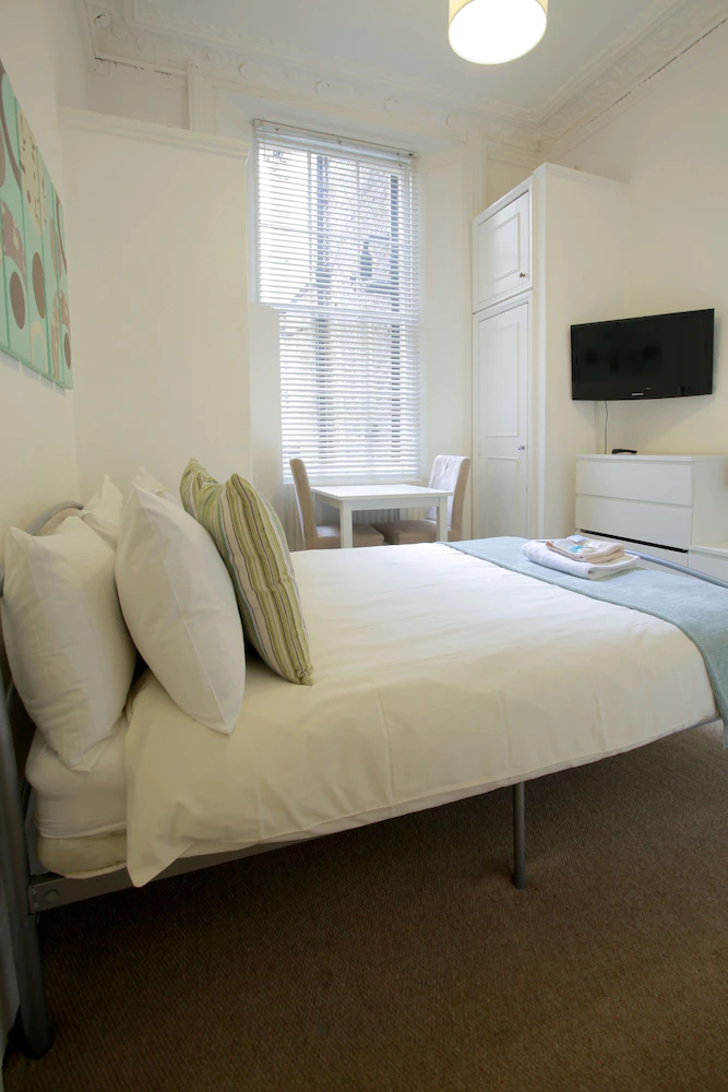 Valet Apartments Kensington Gardens