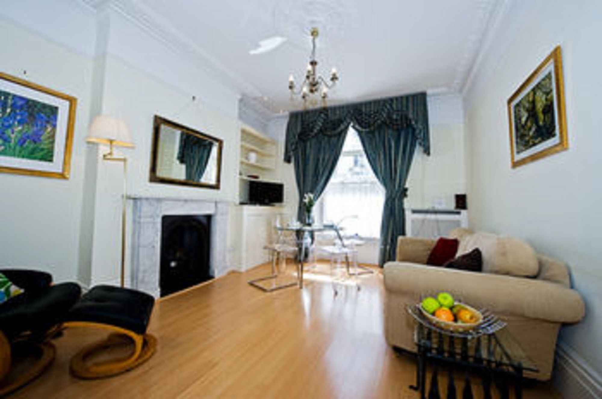 Victoria Apartments