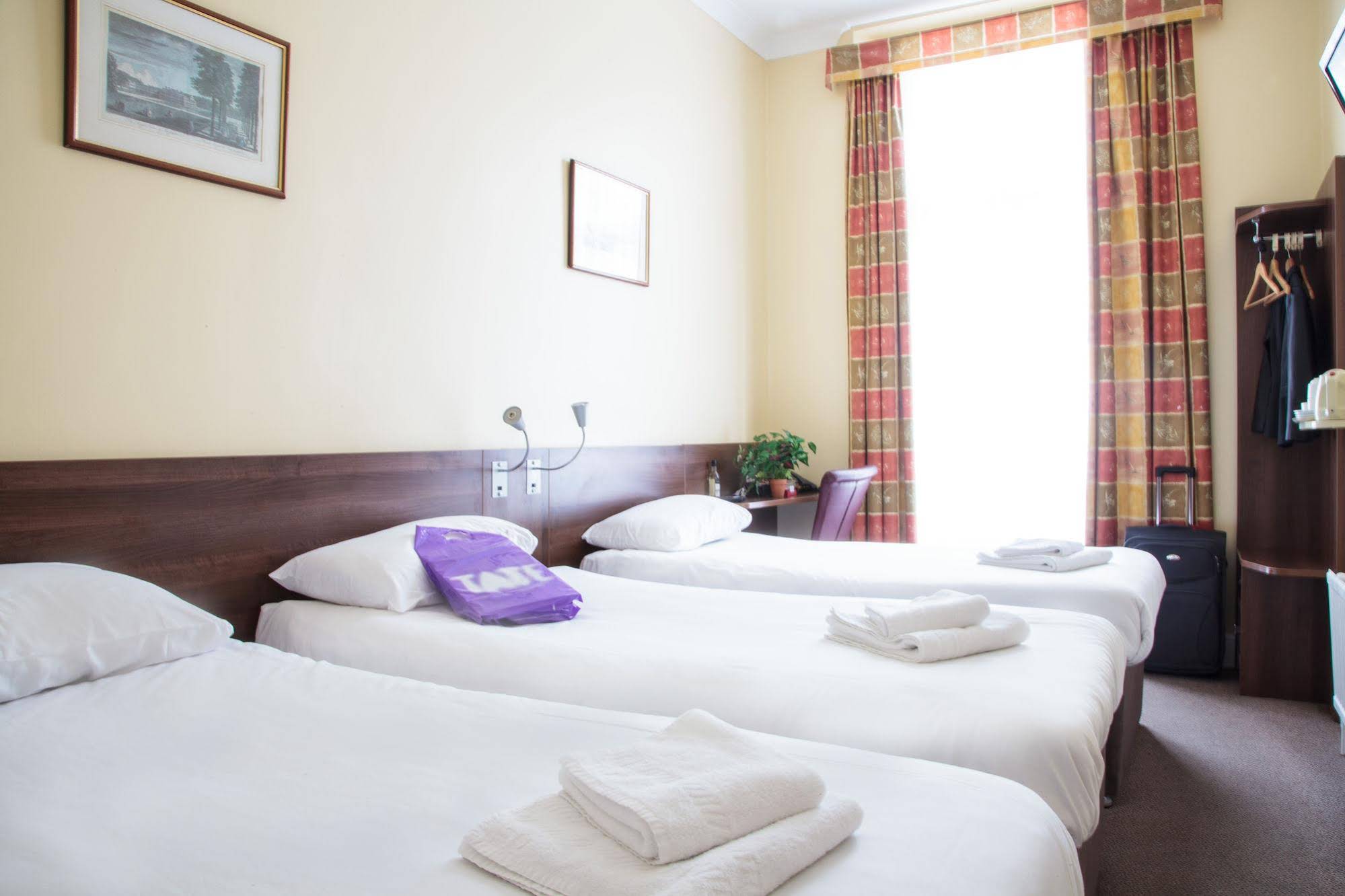 Victoria Inn London