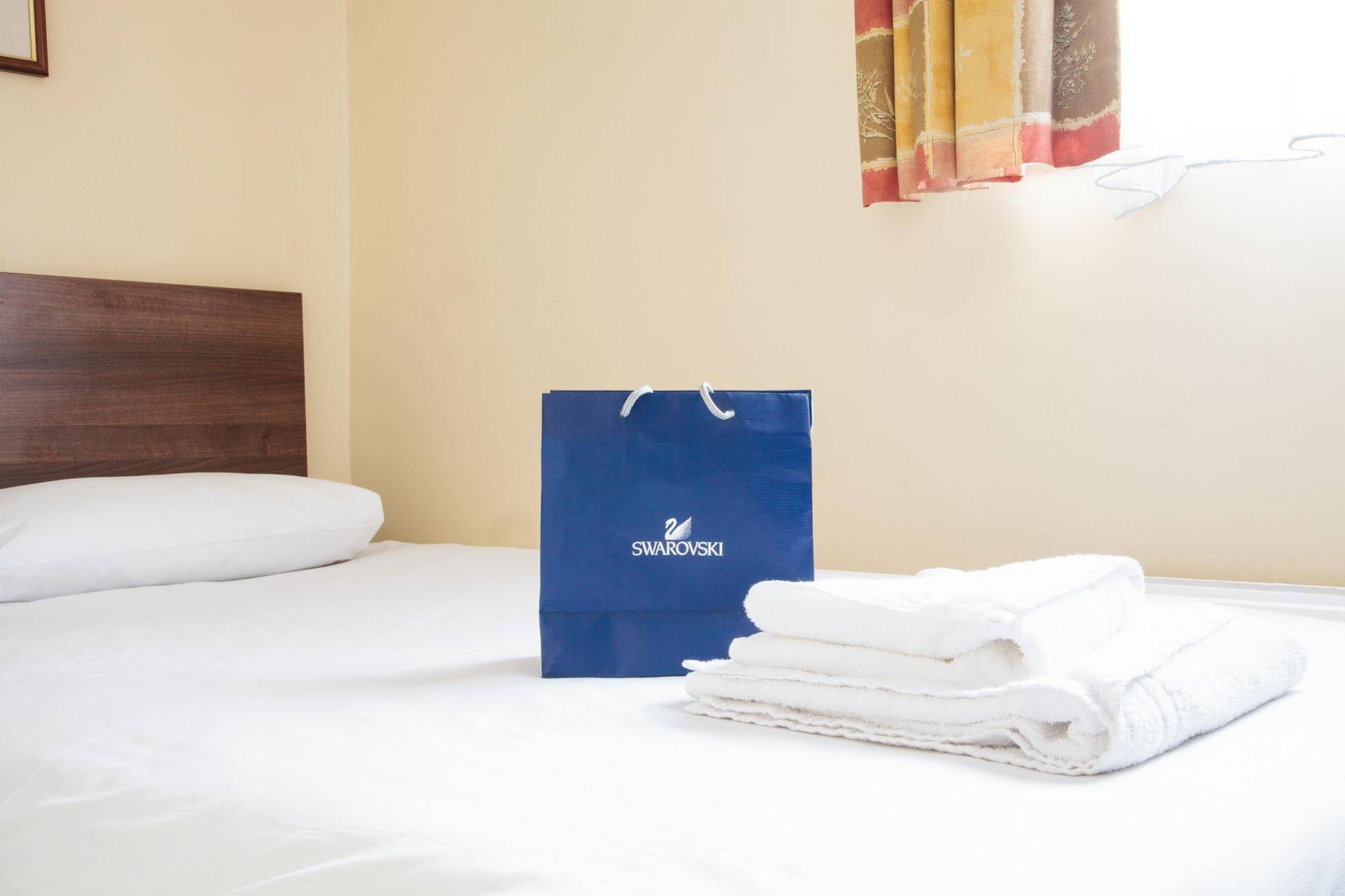 Victoria Inn London