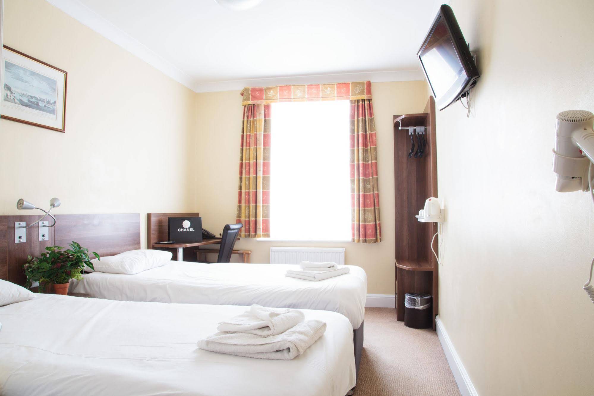 Victoria Inn London
