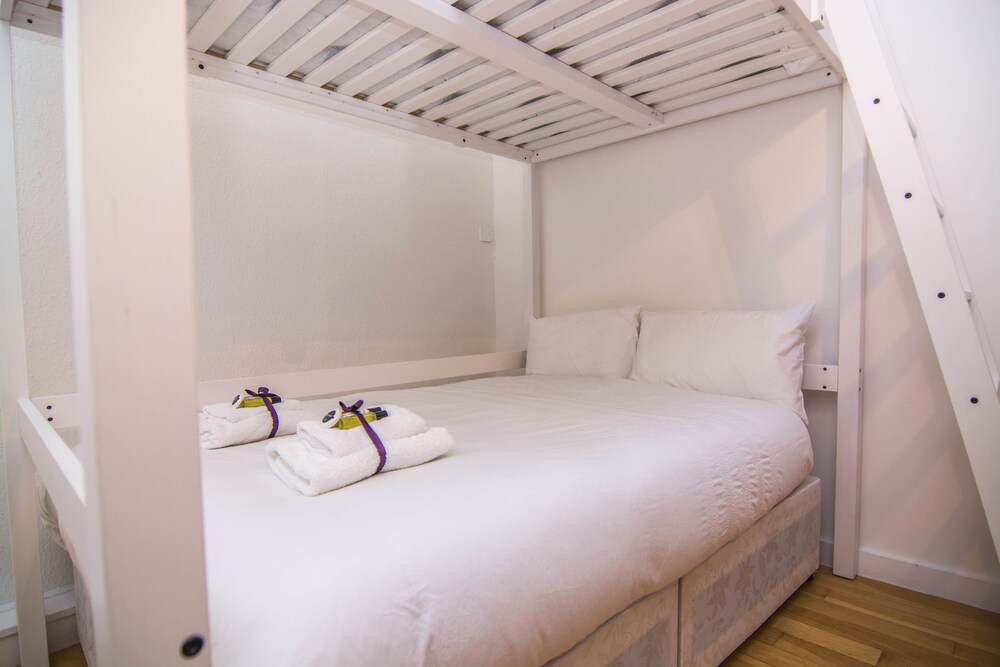 Vintage Central London Apartments