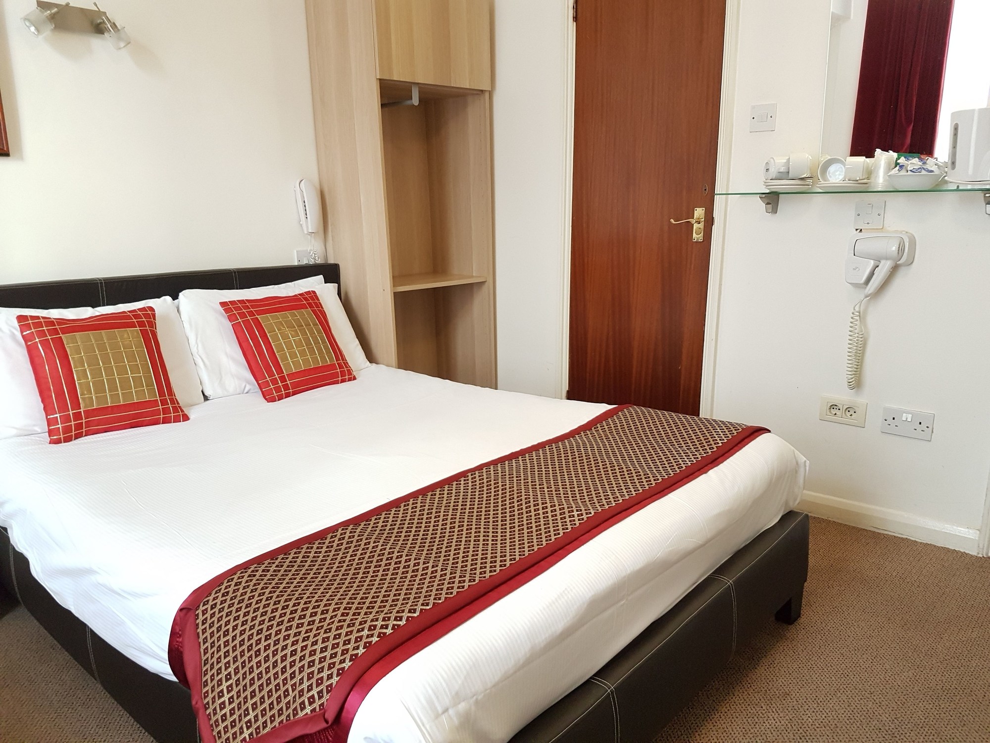 Westpoint Hotel