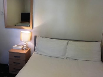 Whitechapel Rooms