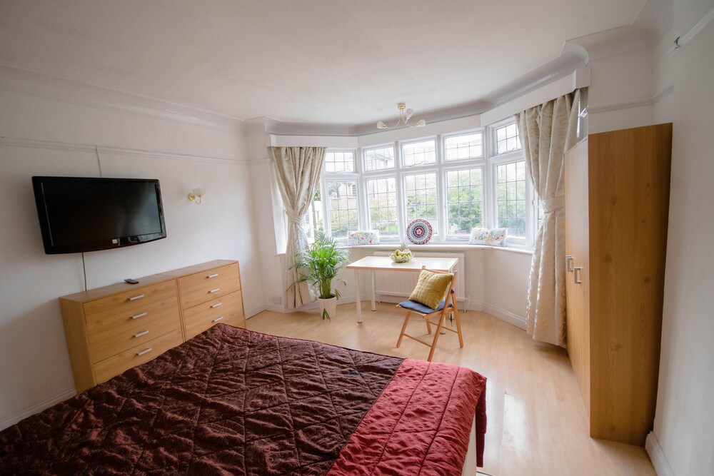 Wimbledon Holiday Lets